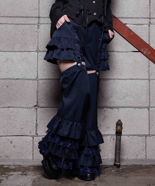 NIBBLE POISON(ニブルポイズン)の「フリルレッグカバー付パンツ(その他パンツ・レディース・ブラック/ネイビー・MEDIUM)」の3枚目の写真
