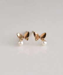 cui-cui（キュイキュイ）の「パール バタフライ ピアス | K10YG 〈Web限定〉（ピアス（両耳用））」