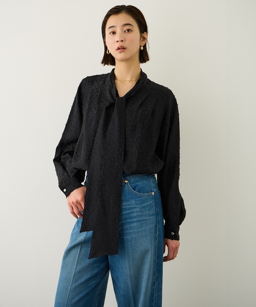 ROPE'（ロペ）の「2WAYドットジャガードボウタイブラウス/イージーケア（シャツ/ブラウス・レディース・ブラック/オフホワイト・FREE）」の9枚目の写真