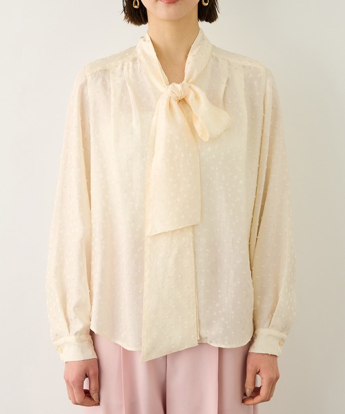 ROPE'（ロペ）の「2WAYドットジャガードボウタイブラウス/イージーケア（シャツ/ブラウス・レディース・ブラック/オフホワイト・FREE）」の14枚目の写真