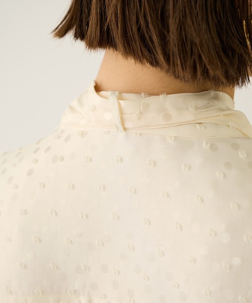 ROPE'（ロペ）の「2WAYドットジャガードボウタイブラウス/イージーケア（シャツ/ブラウス・レディース・ブラック/オフホワイト・FREE）」の17枚目の写真