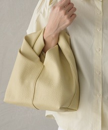 PIN（ピン）の「ツイストハンドルバッグ（ハンドバッグ）」