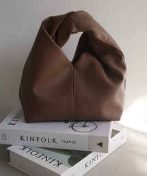 PIN（ピン）の「ツイストハンドルバッグ（ハンドバッグ）」