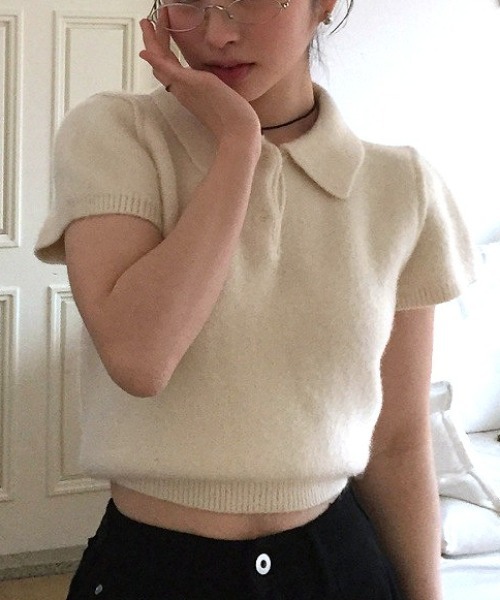 Compact puff sleeve blouse — компактная блузка с пышными рукавами