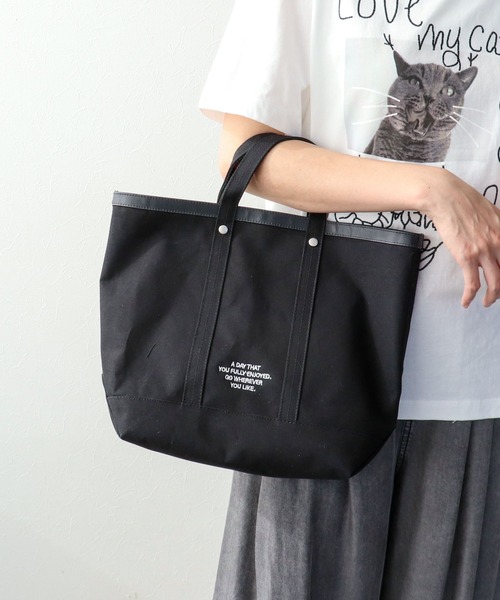 Three Four Time(スリーフォータイム)の「タイディートート M(トートバッグ・レディース・オレンジ/ブルー/ブラック・FREE)」の1枚目の写真