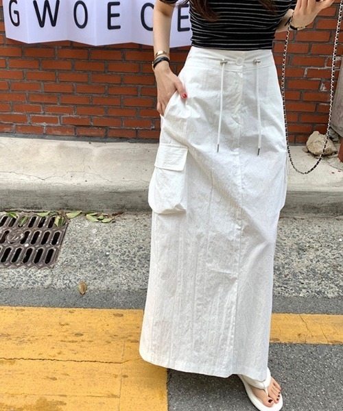 FREE STYLISTS(フリー スタイリスト)の「YUGA_YGMC High-waisted drawstring slit skirt(スカート・レディース・ホワイト/ブラック・FREE)」の10枚目の写真