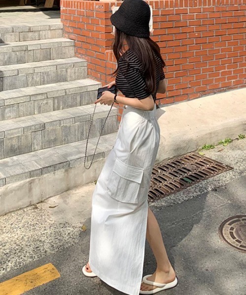 FREE STYLISTS(フリー スタイリスト)の「YUGA_YGMC High-waisted drawstring slit skirt(スカート・レディース・ホワイト/ブラック・FREE)」の9枚目の写真