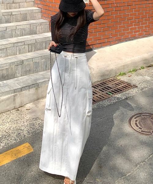 FREE STYLISTS(フリー スタイリスト)の「YUGA_YGMC High-waisted drawstring slit skirt(スカート・レディース・ホワイト/ブラック・FREE)」の5枚目の写真