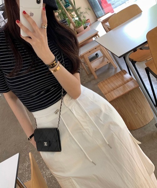 FREE STYLISTS(フリー スタイリスト)の「YUGA_YGMC High-waisted drawstring slit skirt(スカート・レディース・ホワイト/ブラック・FREE)」の20枚目の写真