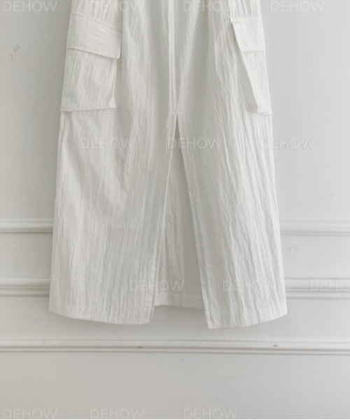 FREE STYLISTS(フリー スタイリスト)の「YUGA_YGMC High-waisted drawstring slit skirt(スカート・レディース・ホワイト/ブラック・FREE)」の3枚目の写真