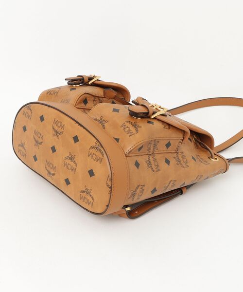 MCM（エムシーエム）の「AREN VI バックパック ミニ CO、ワンサイズ（バックパック/リュック・レディース・ブラウン・mini）」の4枚目の写真