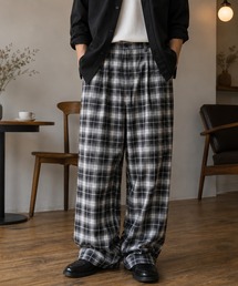 BENDER TOKYO（ベンダートウキョウ）の「ストライプ チェック 1タック イージー ワイドスラックス【UNISEX】（スラックス）」