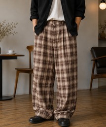 BENDER TOKYO（ベンダートウキョウ）の「ストライプ チェック 1タック イージー ワイドスラックス【UNISEX】（スラックス）」