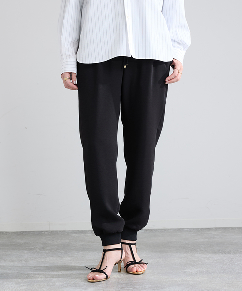 IENA(イエナ)の「《追加/洗濯機洗い可》イージージョガーパンツ(スウェットパンツ・レディース・ブラック/ホワイト・38/36)」の7枚目の写真