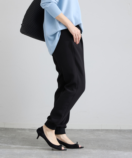 IENA(イエナ)の「《追加/洗濯機洗い可》イージージョガーパンツ(スウェットパンツ・レディース・ブラック/ホワイト・38/36)」の19枚目の写真