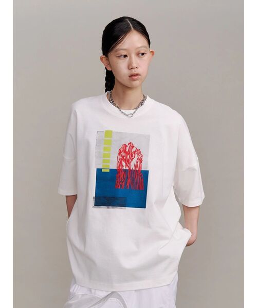 UN3D.（アンスリード）の「STRATUM GRAPHIC T-SH / ストレイタムグラフィックティーシャツ（Tシャツ/カットソー・レディース・ブラック/ホワイト・38/44）」の3枚目の写真