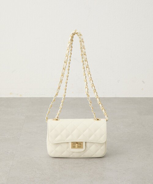 La boutique BonBon（ラブティックボンボン）の「オウレンティ/キルティングチェーンバッグ（トートバッグ・レディース・ピンク/オフホワイト・FREE）」の7枚目の写真