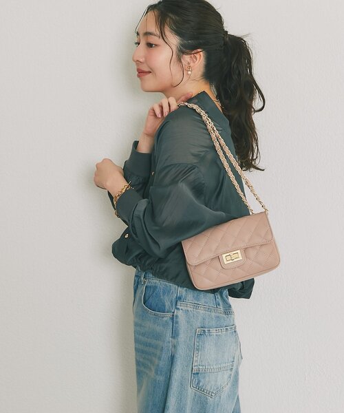 La boutique BonBon（ラブティックボンボン）の「オウレンティ/キルティングチェーンバッグ（トートバッグ・レディース・ピンク/オフホワイト・FREE）」の11枚目の写真