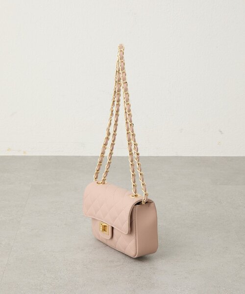 La boutique BonBon（ラブティックボンボン）の「オウレンティ/キルティングチェーンバッグ（トートバッグ・レディース・ピンク/オフホワイト・FREE）」の17枚目の写真