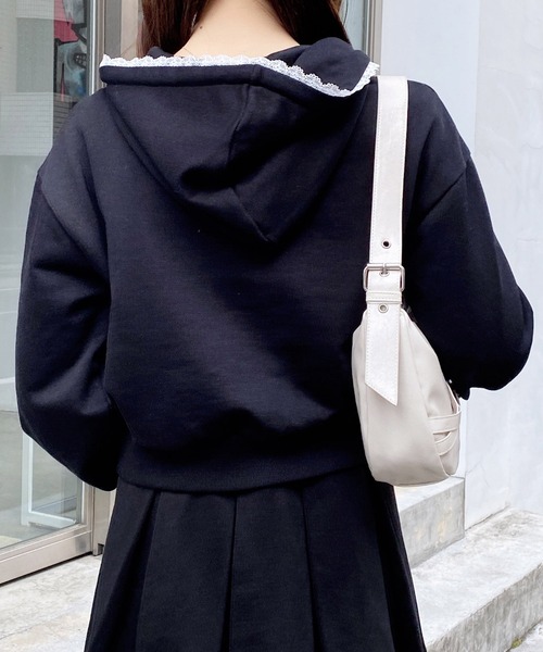 INGNI（イング）の「レース付胸ロゴスウェットショートジップパーカー(セットアップ対応)（パーカー・レディース・オフホワイト/グレー/ブラック/ライトピンク・M）」の16枚目の写真