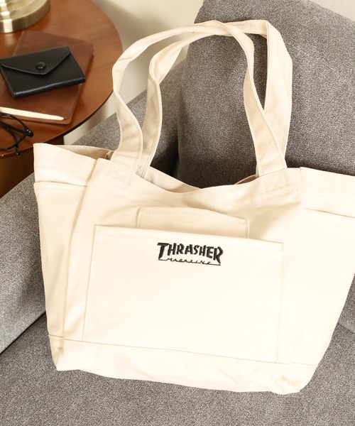 THRASHER（スラッシャー）の「THRASHER OUTPOCKET TOTEBAG（トートバッグ・メンズ・ホワイト系/ホワイト×ブラック・FREE）」の12枚目の写真