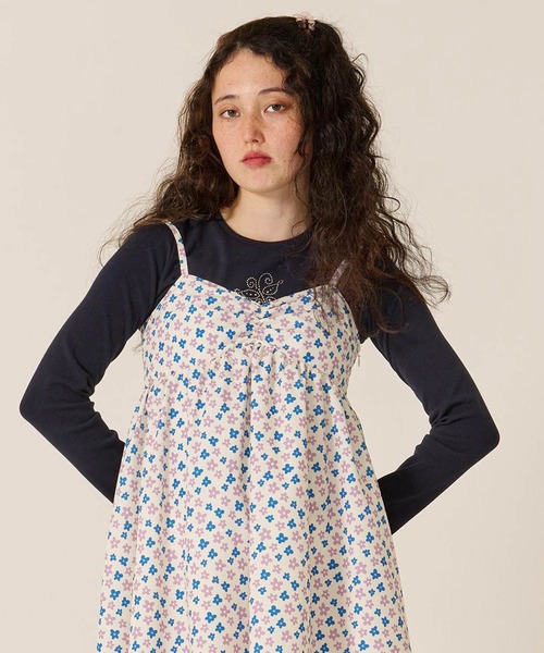 TINA:JOJUN(ティーナジョジュン)の「バタフライ スタッズ ロンT TINA:JOJUN(Tシャツ/カットソー・レディース・ネイビー/ホワイト・M)」の17枚目の写真