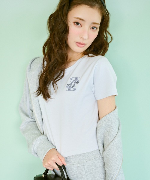 JILL by JILL STUART(ジルバイジルスチュアート)の「クロスJモチーフ刺繍ロゴTシャツ(Tシャツ/カットソー・レディース・ブルー/ピンク/ホワイト・FREE)」の2枚目の写真