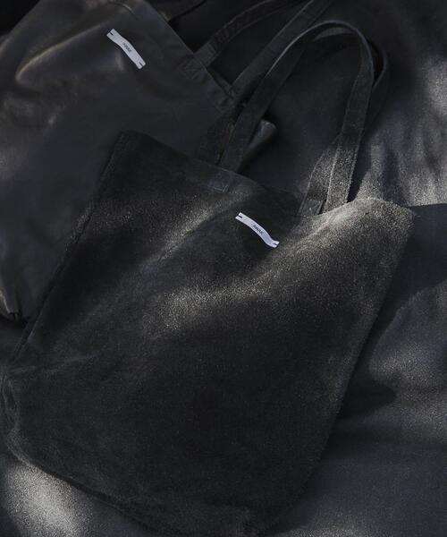 URBAN RESEARCH（アーバンリサーチ）の「AWAK　TOTE-suede（トートバッグ・メンズ・ブラック系その他/ブラック・ONE）」の2枚目の写真