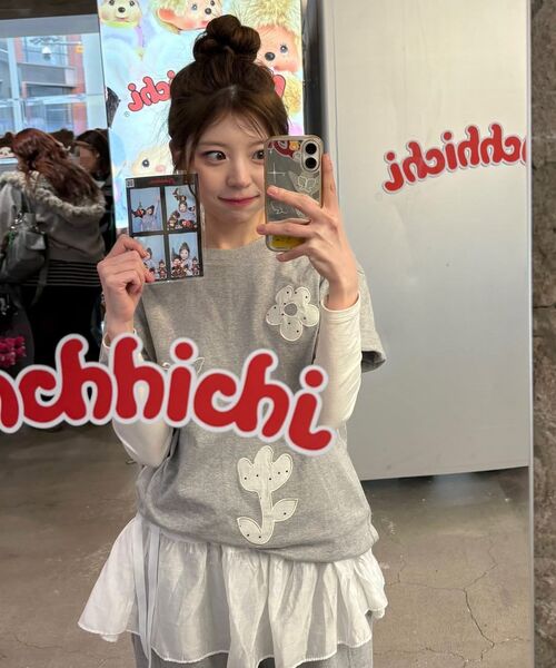 ambler(エムブラー)の「シースルーフラワー刺繍半袖Tシャツ AS1305 (ブラック)(Tシャツ/カットソー・レディース・その他・SMALL/MEDIUM/FREE)」の2枚目の写真