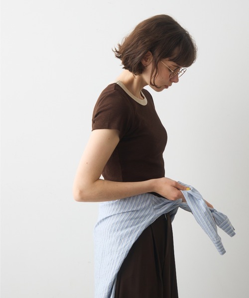 full/fill.(フルフィル)の「bicolor rib short T / バイカラーリブショートT(Tシャツ/カットソー・レディース・ブラウン/ホワイト/グレー・FREE)」の21枚目の写真
