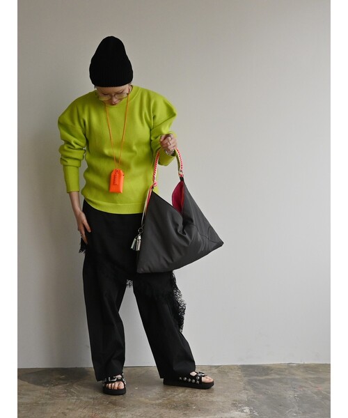 Cheek(チーク)の「【cheek/チーク】ネオンハンドルトライアングルショルダー/C26002/ショルダーバッグ/ユニセックス(ショルダーバッグ・メンズ・ブラック/グレー/キャメル・フリー)」の15枚目の写真