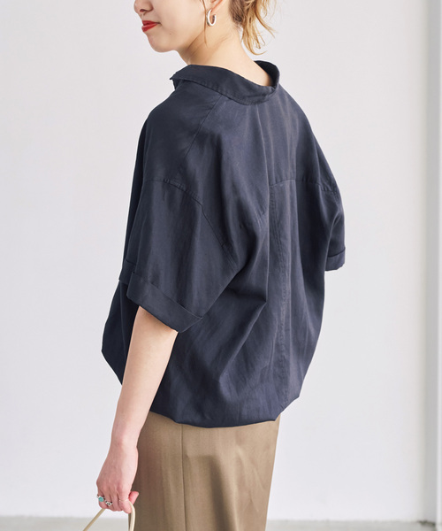 Spick & Span(スピックアンドスパン)の「リネンブレンドハーフスリーブヘムギャザーシャツ(シャツ/ブラウス・レディース・イエロー/ネイビー/マルチ・FREE)」の21枚目の写真