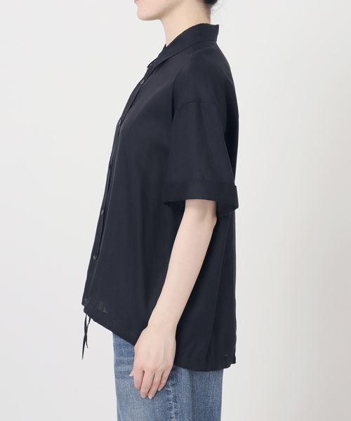 Spick & Span(スピックアンドスパン)の「リネンブレンドハーフスリーブヘムギャザーシャツ(シャツ/ブラウス・レディース・イエロー/ネイビー/マルチ・FREE)」の7枚目の写真