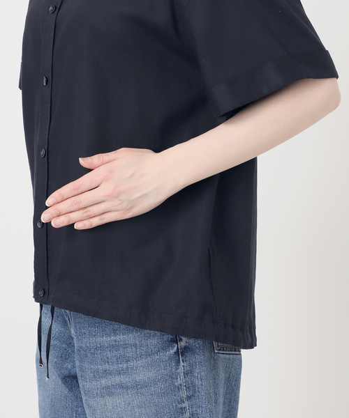Spick & Span(スピックアンドスパン)の「リネンブレンドハーフスリーブヘムギャザーシャツ(シャツ/ブラウス・レディース・イエロー/ネイビー/マルチ・FREE)」の11枚目の写真