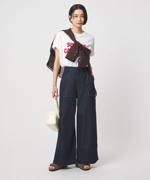 green label relaxing(グリーンレーベルリラクシング)の「<スタイリスト兵藤千尋さんコラボ>ベイカー ライト デニム 接触冷感(デニムパンツ・レディース・ネイビー/コバルトブルー/オフホワイト・TALL/40/38/36/SHORT)」の11枚目の写真
