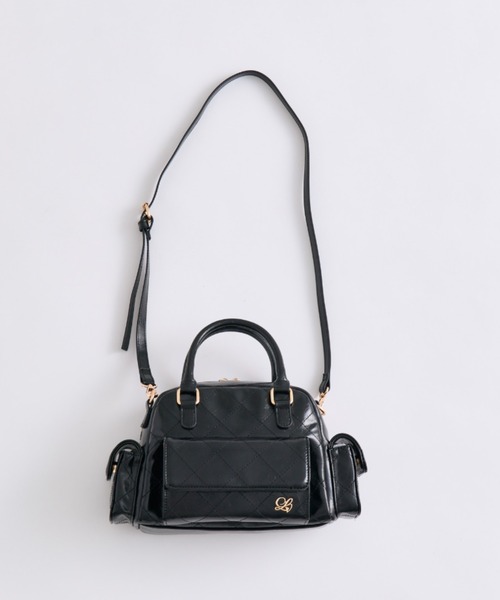 OLIVE des OLIVE(オリーブデオリーブ)の「マルチポケットステッチボストンバッグ(ショルダーバッグ・レディース・オフホワイト/ブラック/ミント/ピンク・FREE)」の6枚目の写真