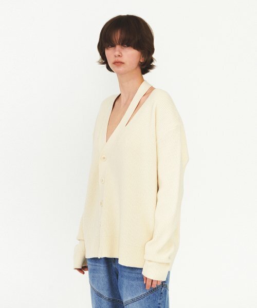 DIAGONAL(ダイアゴナル)の「UNBALANCE OVERFIT CARDIGAN (ivory)(ニット/セーター・レディース・その他・FREE)」の2枚目の写真