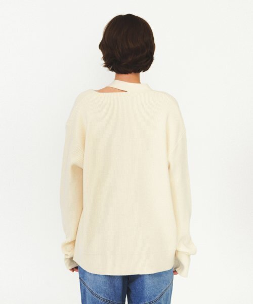 DIAGONAL(ダイアゴナル)の「UNBALANCE OVERFIT CARDIGAN (ivory)(ニット/セーター・レディース・その他・FREE)」の3枚目の写真
