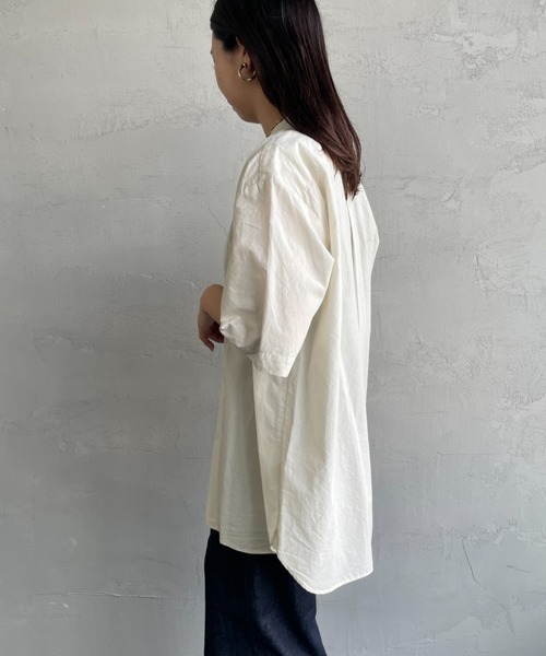 DANTON（ダントン）の「[DANTON/ダントン] コットンリネン ショートスリーブバンドカラーシャツ(無地)（シャツ/ブラウス・レディース・アイボリー/チャコールグレー/ブルー・42/40/38）」の12枚目の写真