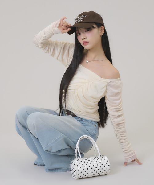 apres jour mignon(アプレジュールミニョン)の「2WAYシャーリングトップス(Tシャツ/カットソー・レディース・ライトグレー/アイボリー/ブラック・フリー/LARGE)」の8枚目の写真