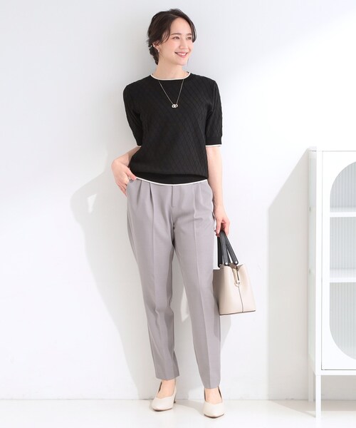SHOO・LA・RUE（シューラルー）の「【洗濯機可/S-LL】大人上品なダイヤ編み柄 配色半袖ニット（ニット/セーター・レディース・ライトブルー/ブラック/オフホワイト・04/03/02/01）」の10枚目の写真