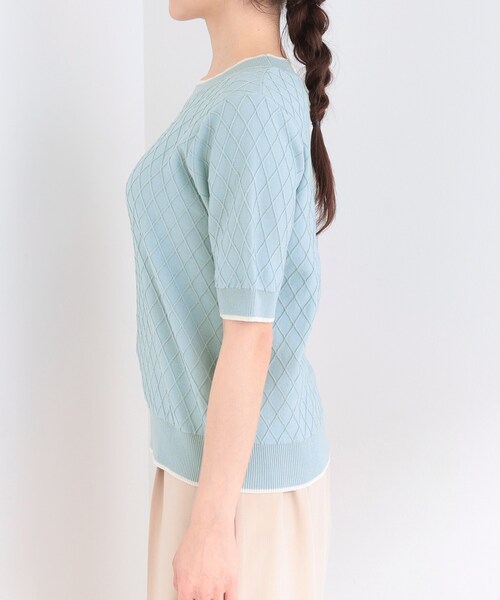 SHOO・LA・RUE（シューラルー）の「【洗濯機可/S-LL】大人上品なダイヤ編み柄 配色半袖ニット（ニット/セーター・レディース・ライトブルー/ブラック/オフホワイト・04/03/02/01）」の17枚目の写真