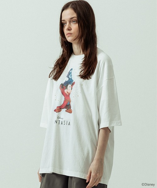 SLICK(スリック)の「【SLICK/スリック】SLICK / FANTASIA Print T-shirt 02/ファンタジア/パウダー加工プリントTシャツ/オーバーサイズ シルエット/ ビンテージ / ディズニー(Tシャツ/カットソー・メンズ・ホワイト/ブラック・1/3/2)」の3枚目の写真