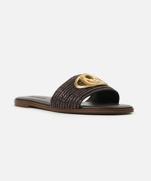 STEVE MADDEN(スティーブマデン)の「オーバルロゴモチーフフラットサンダル/S.MADDEN KORA 2.0-XS(サンダル・レディース・ブラウン/アイボリー・23.5-24/23.5cm/23.0cm/22.5cm/24.5cm/24.0cm)」の8枚目の写真