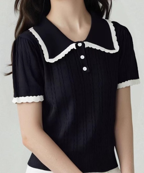 tolene(トレネ)の「【配色ポロ】襟レース フリルニットポロシャツ / レトロガーリー(ポロシャツ・レディース・ブラック/ホワイト・FREE)」の2枚目の写真