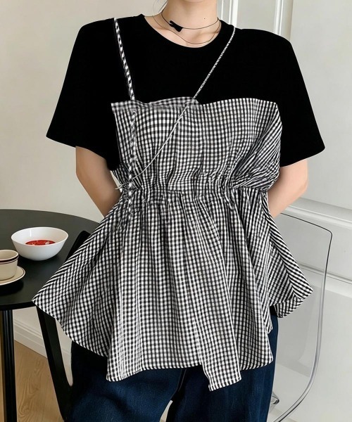Miniministore(ミニミニストア)の「ドッキングペプラムブラウス 半袖トップス(シャツ/ブラウス・レディース・ブラック系1/ホワイト/ブラック/ホワイト系1/ホワイト×ブラック・M/L)」の1枚目の写真