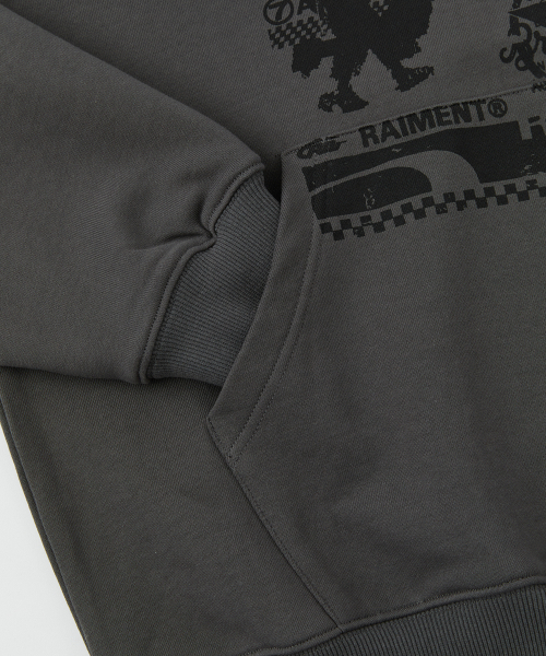 RAIMENT(レイメント)の「マスターズランナーグラフィックフードパーカー_チャコール(パーカー・メンズ・その他・SMALL/MEDIUM/LARGE)」の7枚目の写真