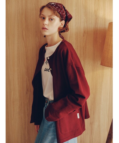 To b. by agnes b.(トゥービーバイアニエスベー)の「<To b. by agnes b.コラボ>ビッグスカーフ(バンダナ/スカーフ・レディース・ワインレッド/ブラック・FREE)」の3枚目の写真