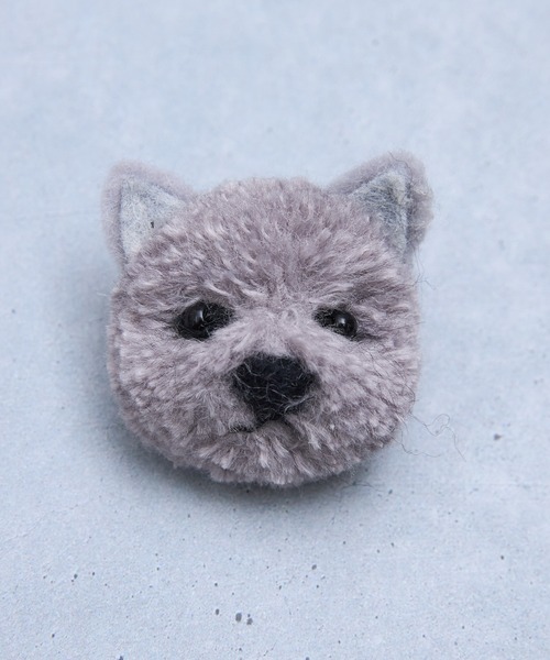nicott（ニコット）の「NC : ふわふわブローチ 犬ねこ（ブローチ