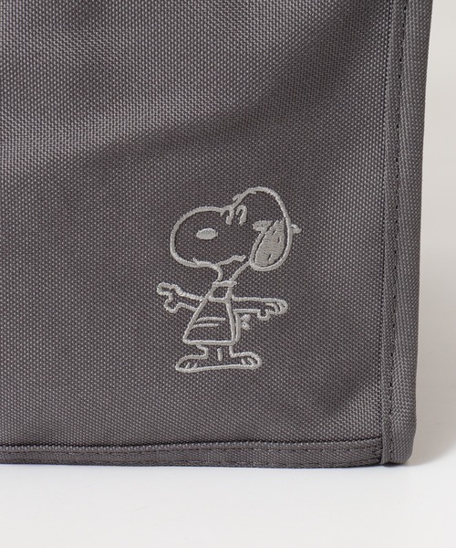 SNOOPY(スヌーピー)の「SNOOPY スヌーピー ボストンバッグ キャリーオンバッグ R-PET(ボストンバッグ・レディース・ネイビー/ベージュ/ダークグレー・FREE)」の6枚目の写真